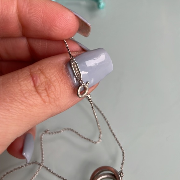 Tiffany & Co. Interlocking Circles necklace - Picture 3 of 6
